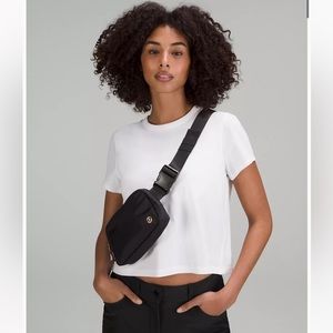 NWT RARE Lululemon Belt Bag 1L Black/Gold